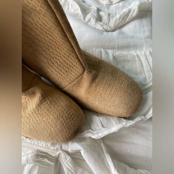 Free People Suede Nicola Block Heel Boot Sand Beige Size 38 - Picture 11 of 12